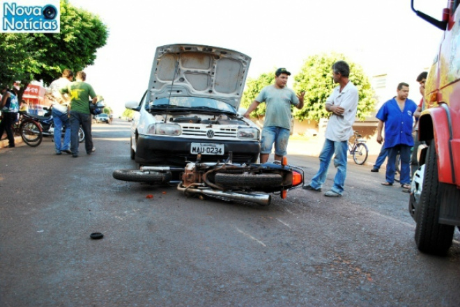Motociclista morre em colisão ao tentar ultrapassagem Vítima morreu no Hospital Regional do município
Foto: Sandro Almeida/Nova News