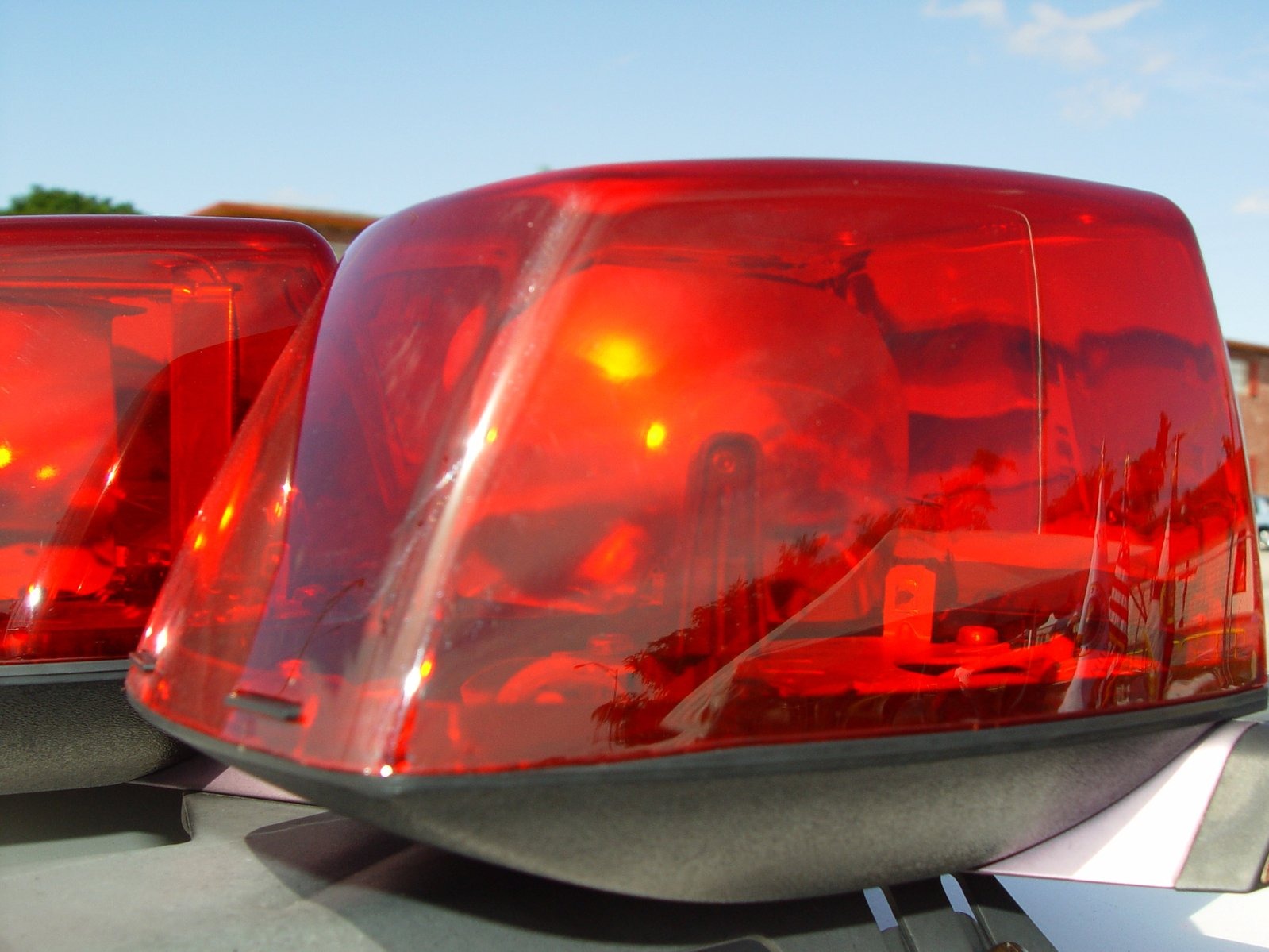 Dupla tenta matar homem, que se refugia em hotel para se salvar