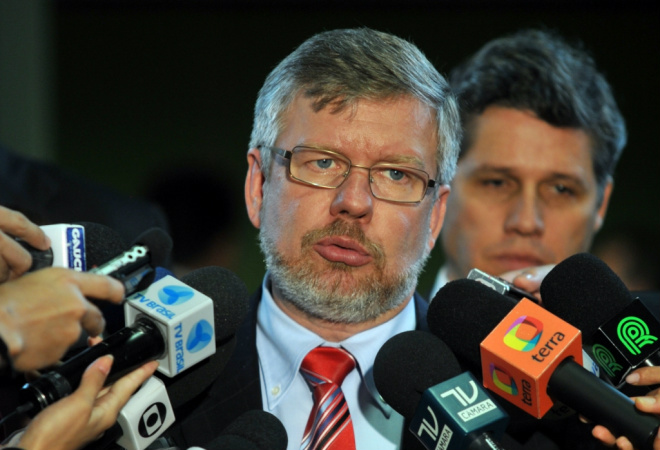 Crise na base governista pode adiar votação do Código Florestal Presidente da Câmara, Marco Maia, prevê dificuldades para votação do Código Florestal.