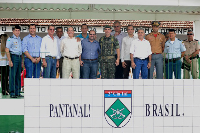 Vereadores prestigiam formatura de soldados em Três Lagoas Vereadores prestigiam formatura de Exército (Foto:Divulgação/Assecom)