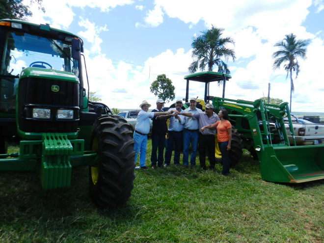 O sindicato apresentou a nova aquisição aos produtores do município durante o Dia de Campo do Programa Mais Inovação (Foto: Divulgação/Assecom)