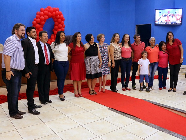 Angelina Zuque, os vereadores Sirlene dos Santos Pereira, Luciano Dutra e professor Flodoaldo participaram do ato (Foto/Assessoria)