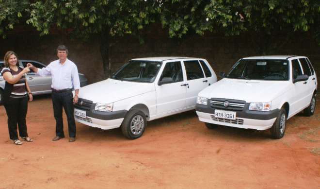 Dois carros são entregues para a Saúde de Brasilândia Carros iram atender a Secretária de Saúde de Brasilândia
Foto: Assessoria de Comunicação