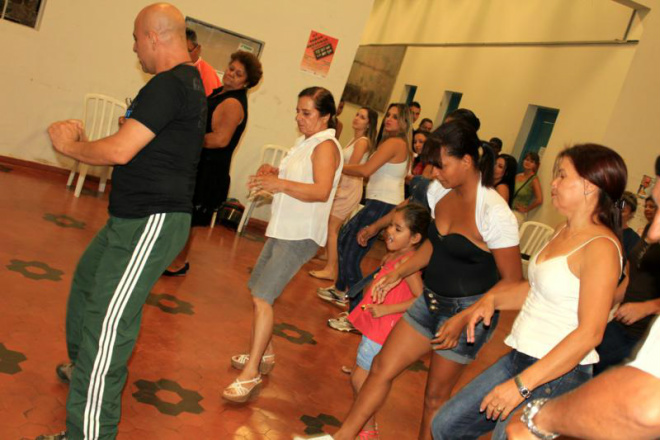 Três Lagoas oferece curso gratuito de dança de salão O curso é gratuito e será realizado toda quarta-feira
Foto: Assessoria de Imprensa