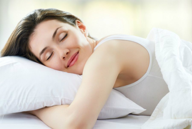 Porque dormir após o almoço faz bem à saúde? Esse pequeno descanso oferece alguns benefícios físicos, como o aumento da disposição e diminuição do cansaço. (Foto: Divulgação)