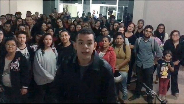 Nas redes sociais, alunos clamam pela permanência do curso. (Reprodução). 