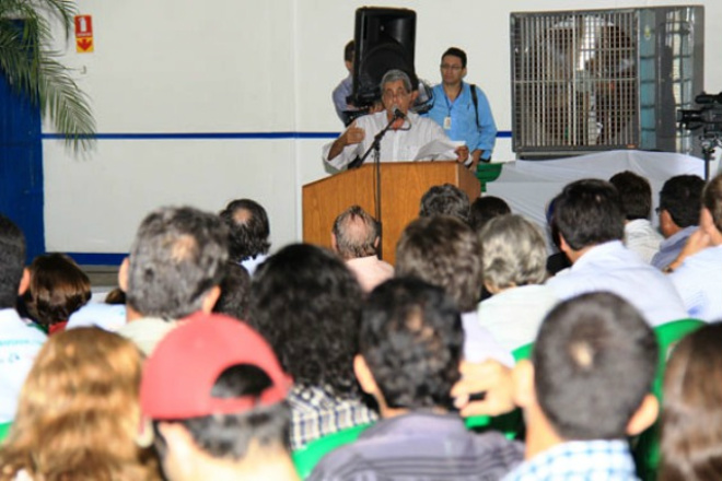 Governador André Puccinelli vê cenário  preocupante com artigo do novo Código Florestal. (Foto: Edemir Rodrigues)