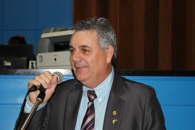 O deputado apresentou a indicação durante a sessão plenária. (Foto: Assessoria)