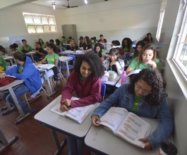 Alguns estudantes ouvidos afirmaram que se consideram “cobaias” de novo modelo de ensino - Foto: Álvaro Rezende / Correio do Estado