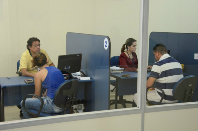 Neste primeiro mês de 2014, foram captadas 430 vagas. Os encaminhamentos somaram 1.185 pessoas, com 98 colocadas. Um total de 21.725 se encontra no cadastro do Ciat (Foto: Google Imagens)