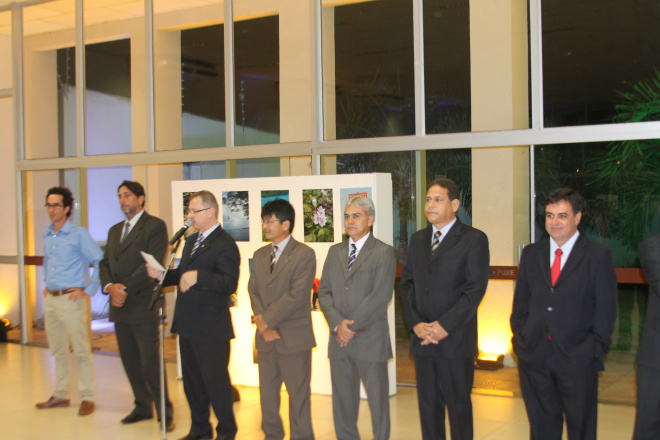 Câmara abre exposição fotográfica “Cidade das Águas” Exposição de fotografias da I Semana Municipal das Águas foi aberta nesta terça-feira na Câmara Municipal e ficará aberta ao público. (Fotos: Ricardo Ojeda)