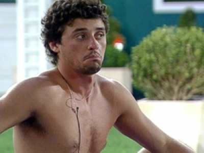 Fael sobrevive a paredão e passa a ser favorito no BBB12 Fael, favorito ao prêmio de R$ 1,5 milhão