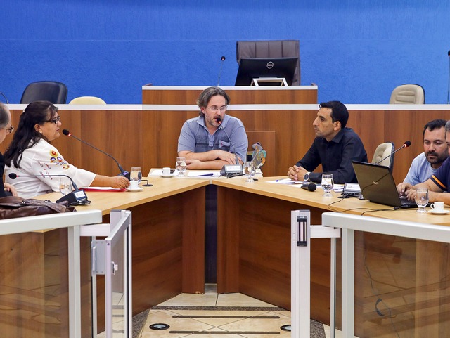 Vereadores também ouviram o responsável pela frota local (Foto/Assessoria)
