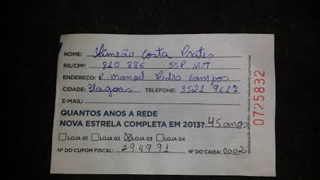 Nova Estrela comemora 46 anos e lança campanha para sortear dois carros e quatro motos Um cupom premiado, em campanha do ano passado, conferido ao sortudo Simeão Costa Prates (Foto: Ricardo Ojeda)