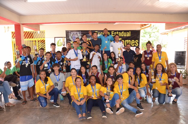 A  festa de entrega foi nas escolas Dom Bosco, Padre João Thomes e Luiz Lopes de Carvalho (Foto/Assessoria)