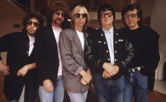 Tom Petty: após ataque cardíaco, músico está na UTI sem atividade cerebral e aparelhos devem ser desligados, diz site Tom Petty: após ataque cardíaco, músico está na UTI sem atividade cerebral e aparelhos devem ser desligados, diz site