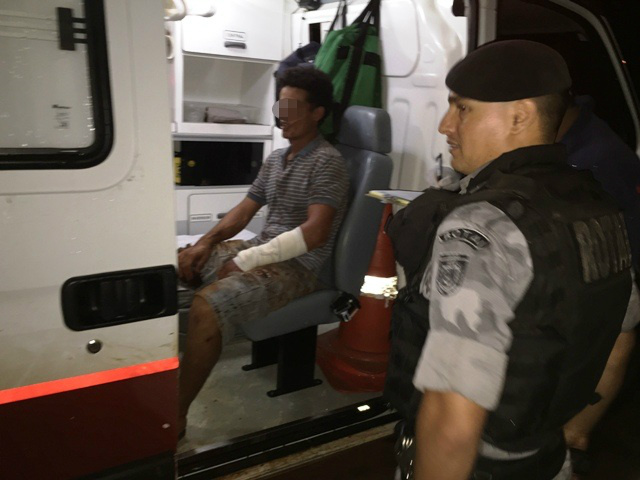 “Pinga” quase morre com facadas, após tentar matar “Baiano” a pauladas, na Vila Piloto V A Rotai foi chamada, assim como o SAMU que atendeu