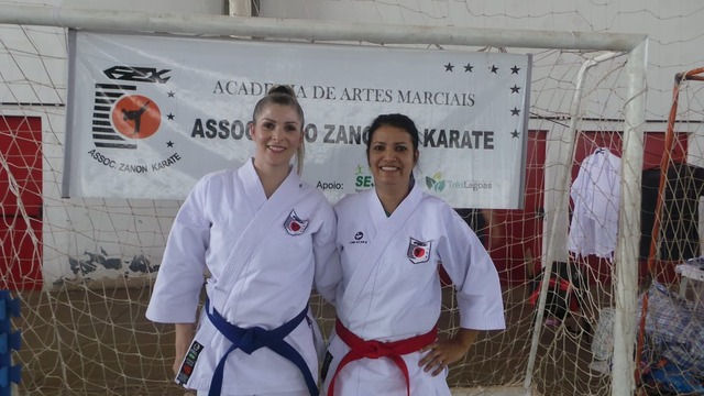 Caratecas Lilian Oliveira e Silvana Garcia. (Foto: Márcia Héllen/Perfil News)