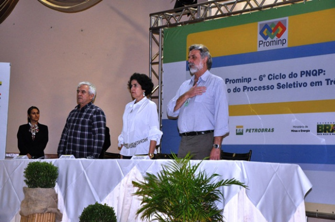 Diretor de Gás e Energia da Petrobrás e gerente de Capacitação Profissional participaram do evento
Foto: Assessoria de Comunicação - Prefeitura