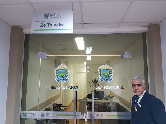PF cumpre mandado de prisão contra deputado Zé Teixeira e faz busca em gabinete Agentes da PF fazem buscas na 1ª secretaria da ALMS. Foto: MidiaMax