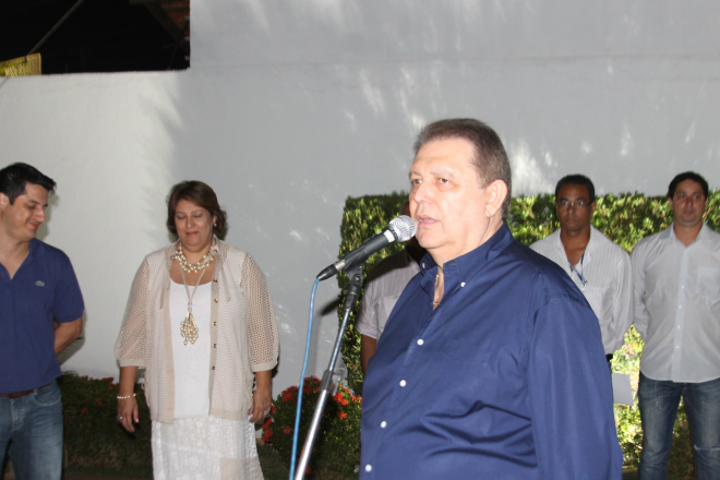Cidade FM inaugura primeiro estúdio em HD do Estado O empresário Nivaldo Franco Bueno fala dos investimentos do grupo SRC na Cidade FM em Três Lagoas (Fotos: Ricardo Ojeda)