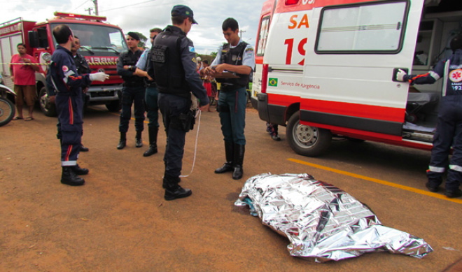 Vítima foi atropelada em circunstâncias ainda não esclarecidas pela polícia. (Foto: Pollyanna Eloy/MinutoMS)