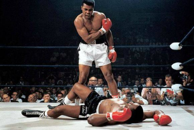 Muhammad Ali, um dos maiores atletas do século 20, morre aos 74 anos O lendário boxeador Muhammad Ali deixou registrado um grande número de vitórias no ringue.(Foto: Reprodução Facebook)
