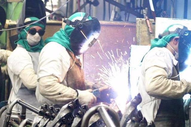 Indústria fecha primeiros oito meses do ano com crescimento de 1,5%, diz IBGE A queda de julho para agosto frente ao mês imediatamente anterior interrompe quatro meses consecutivos de expansão na produção, período em que a indústria acumulou crescimento de 3,3%i. (Foto: Arquivo/Agência Brasil)