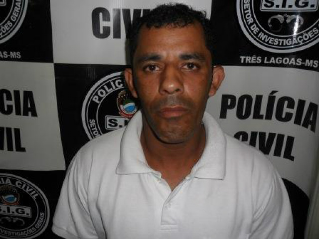 Carlos Roberto Ribeiro Dias, de 36 anos, que possuia mandado de prisão em aberto (Foto: Assessoria)
