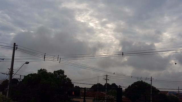 Sábado será de céu nublado e chuvoso em Três Lagoas Sábado será de céu nublado em Três Lagoas. Foto: Viviane Pinheiro)