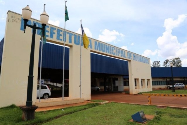 Justiça estadual condena mais oito denunciados na operação Uragano Operação investigou denúncias de fraudes na gestão de Ari Artuzi, que foi prefeito de Dourados.