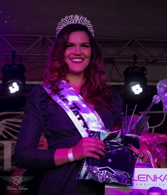 Garota Moto Show de Três Lagoas vence concurso em Minas Gerais Arquivo Pessoal