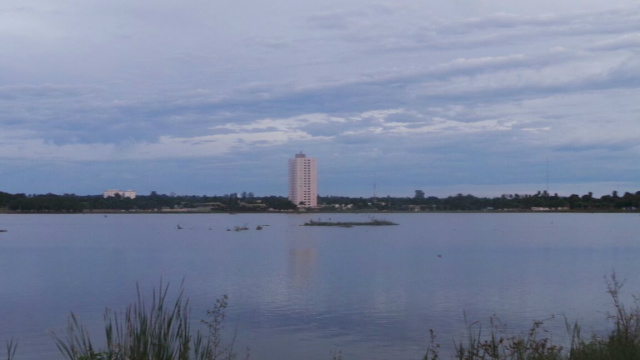 Com alta temperatura, Três Lagoas terá previsão de chuva nesta quinta-feira A quinta-feira amanheceu nublada, porém há previsão de chuva conforme informações do Climatempo. (Foto: Ricardo Ojeda)