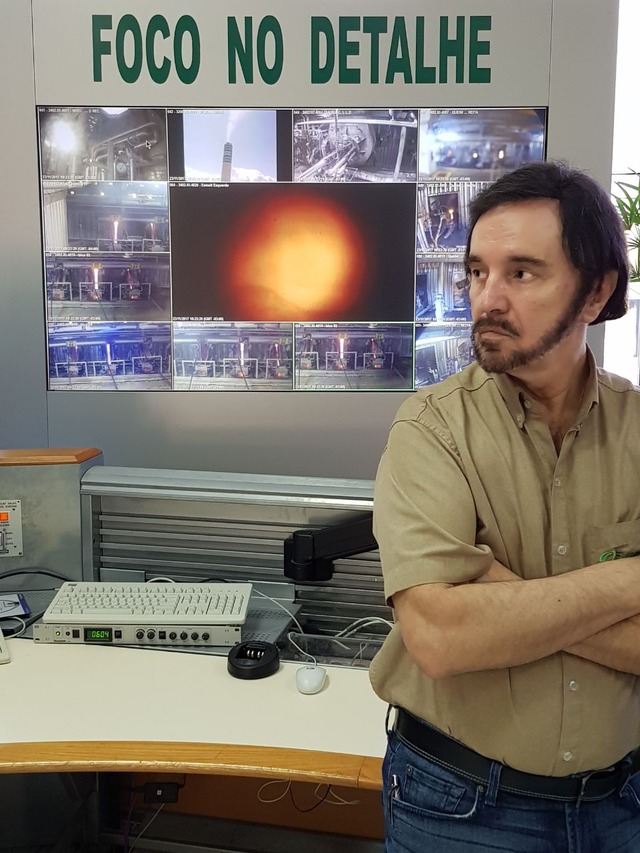Eldorado comemora 5 anos com produção recorde: 7,6 milhões de toneladas de celulose Foco no detalhe: Carlos Monteiro contou o segredo para a obtenção do sucesso, atribuindo a conquista a todos os colaboradores da companhia (Foto: Lucas Gustavo)
