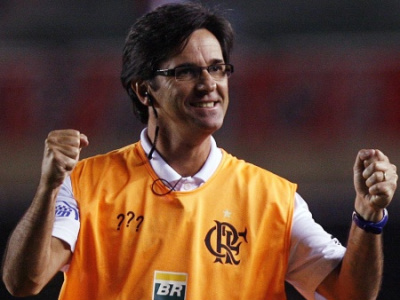 Técnico, que estava no Qatar, será apresentado no Botafogo no sábado (27)