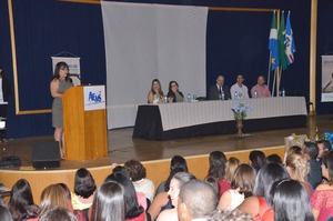 Professoras ganhadoras do Prêmio Professor Destaque recebem notebook de alto padrão