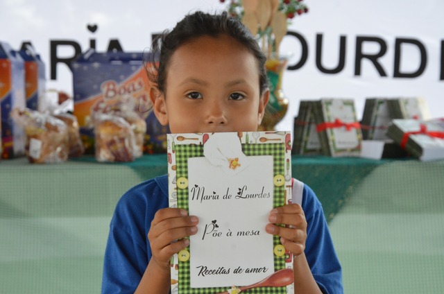 Escola Maria de Lourdes Lopes lança livro de receitas Segundo o Diretor Celso Maioli, toda a renda será revertida para a escola. (Foto/Assessoria)