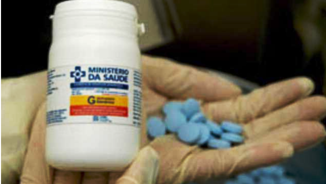 A dose tripla é composta pelos medicamentos Tenofovir (300 mg), Lamivudina (300 mg) e Efavirenz (600 mg) (Foto: Agência Saúde)