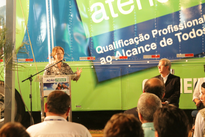 Celulose abriu olhos do Brasil para Três Lagoas, diz secretária Secretária Tereza Cristina fala em estande da Fiems. (Foto: Ricardo Ojeda)