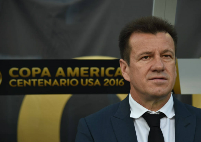 Treinador do Corinthians é cotado para substituir Dunga.(Foto: CBF)