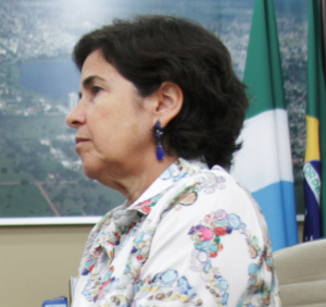 Retrato do crescimento de Três Lagoas na Veja emociona prefeita Marcia Retrato do crescimento de Três Lagoas na Veja emociona prefeita Marcia