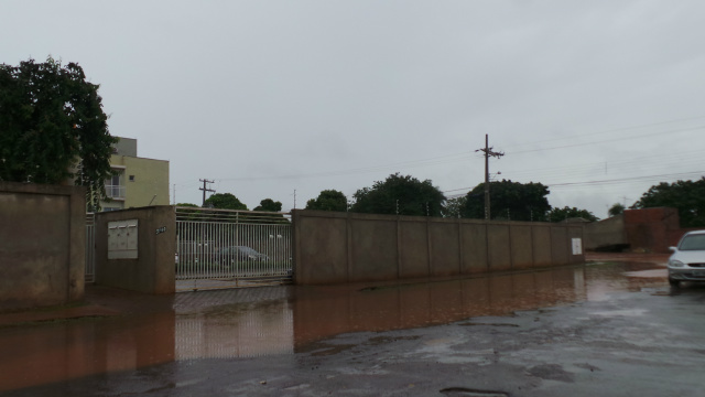 Marcia Moura disse que o piscinão da Vila Alegre, bairro que sofre muito com alagamentos em épocas de chuva, estão com os dias contados (Foto: Ricardo Ojeda)