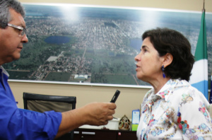Retrato do crescimento de Três Lagoas na Veja emociona prefeita Marcia Retrato do crescimento de Três Lagoas na Veja emociona prefeita Marcia