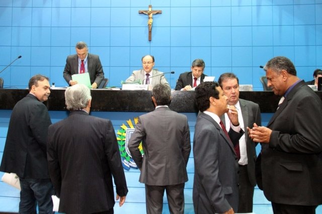 Maioria dos deputados estaduais de MS planeja tentar reeleição em 2018 Deputados estaduais durante sessão na Assembleia (Foto: Assessoria/ALMS)