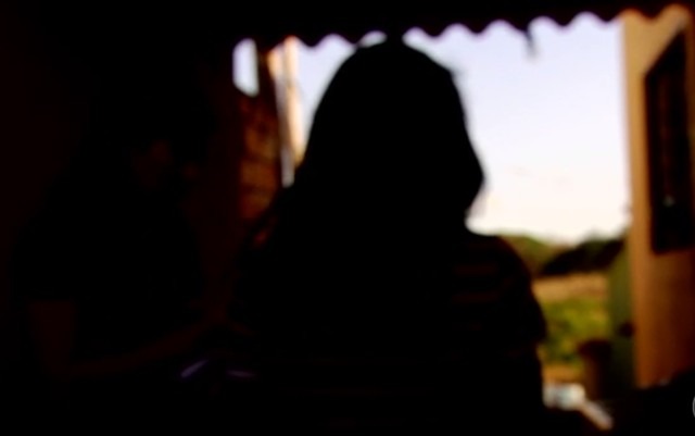 Vítima relata que foi estuprada pelo pai por 10 anos, em Goiânia — Foto: Reprodução/TV Anhanguera