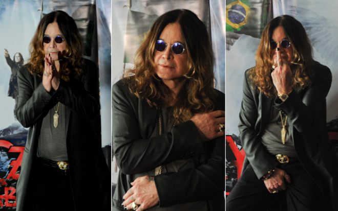 O cantor Ozzy posa e brinca com fotógrafos antes da entrevista coletiva que realizou para jornalistas de São Paulo nesta sexta-feira (1) (Foto: Flavio Moraes/G1)
