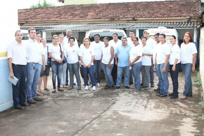 Agentes Comunitários de Saúde e de Endemias se unem para combater os focos do mosquito da dengue (Foto: Assessoria de Comunicação)