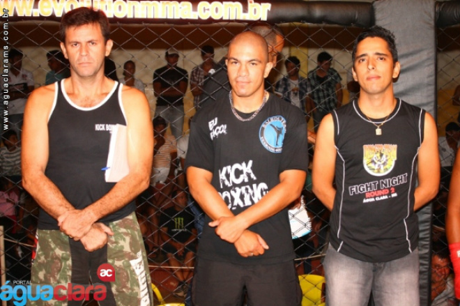 Alex Ortiz defendeu cinturão sul-matogrossense em Água Clara Alex Ortiz defendeu o cinturão sul-matogrossense no Fight Night Round, em Água Clara
Foto: Divulgação