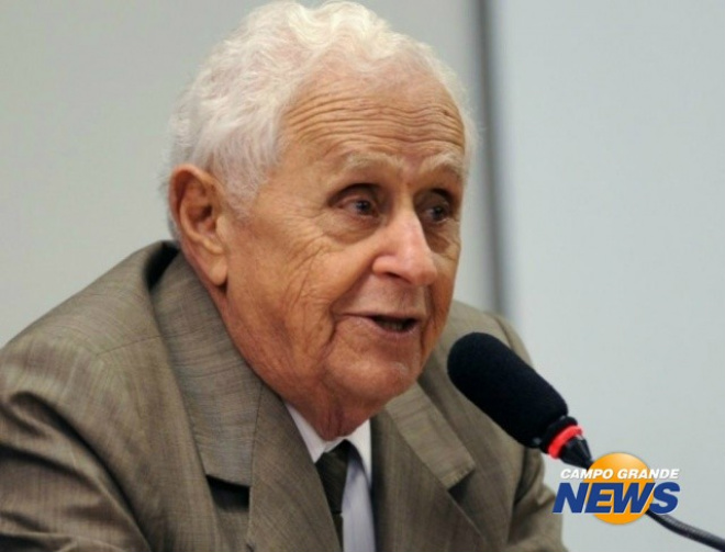 Corpo do ex-deputado federal Nelson Trad é velado em Campo Grande Culto, Nelson Trad era um excelente orador; ele deixa três herdeiros políticos
Foto: Arquivo