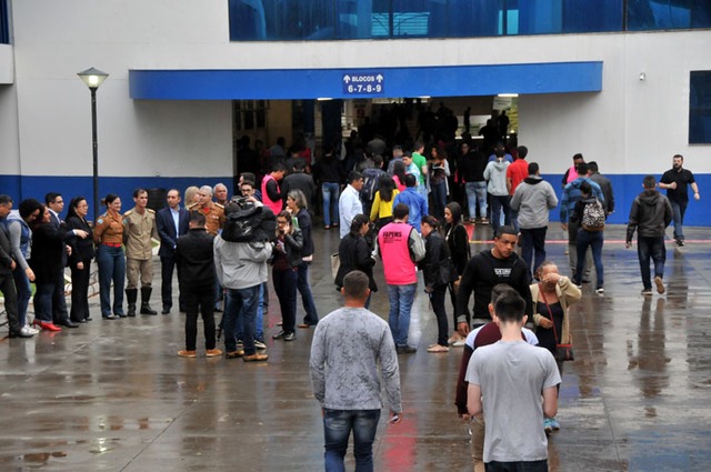 Estado divulga resultado e gabarito do concurso do Corpo de Bombeiros Candidatos durante prova do concurso do Corpo de Bombeiros. - Foto: Valdenir Rezende